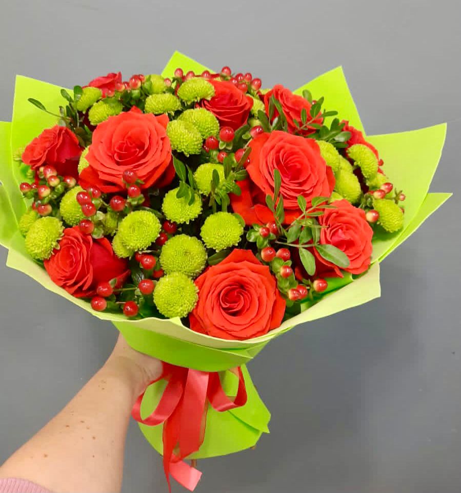 Букет цветов из: Хризантемы и Розы в Иваньково 