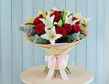 Букет цветов из:  Лилии и Розы в Иваньково 