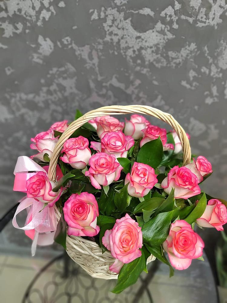 Цветочная композиция из Розы в корзине в Иваньково 