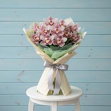 Букет цветов из:  Орхидеи и Розы #REPLACE_PRED# Иваньково 