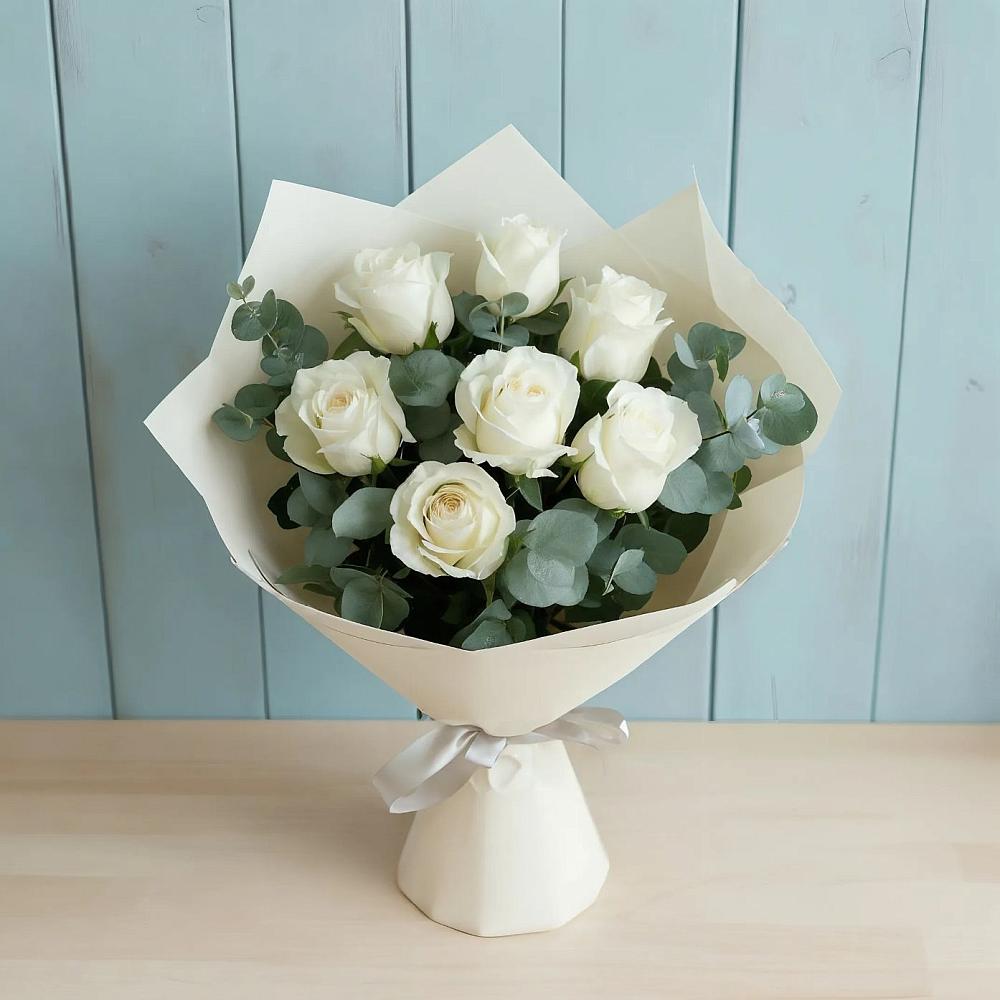 Букет Белые розы в Эвкалипте в Иваньково 