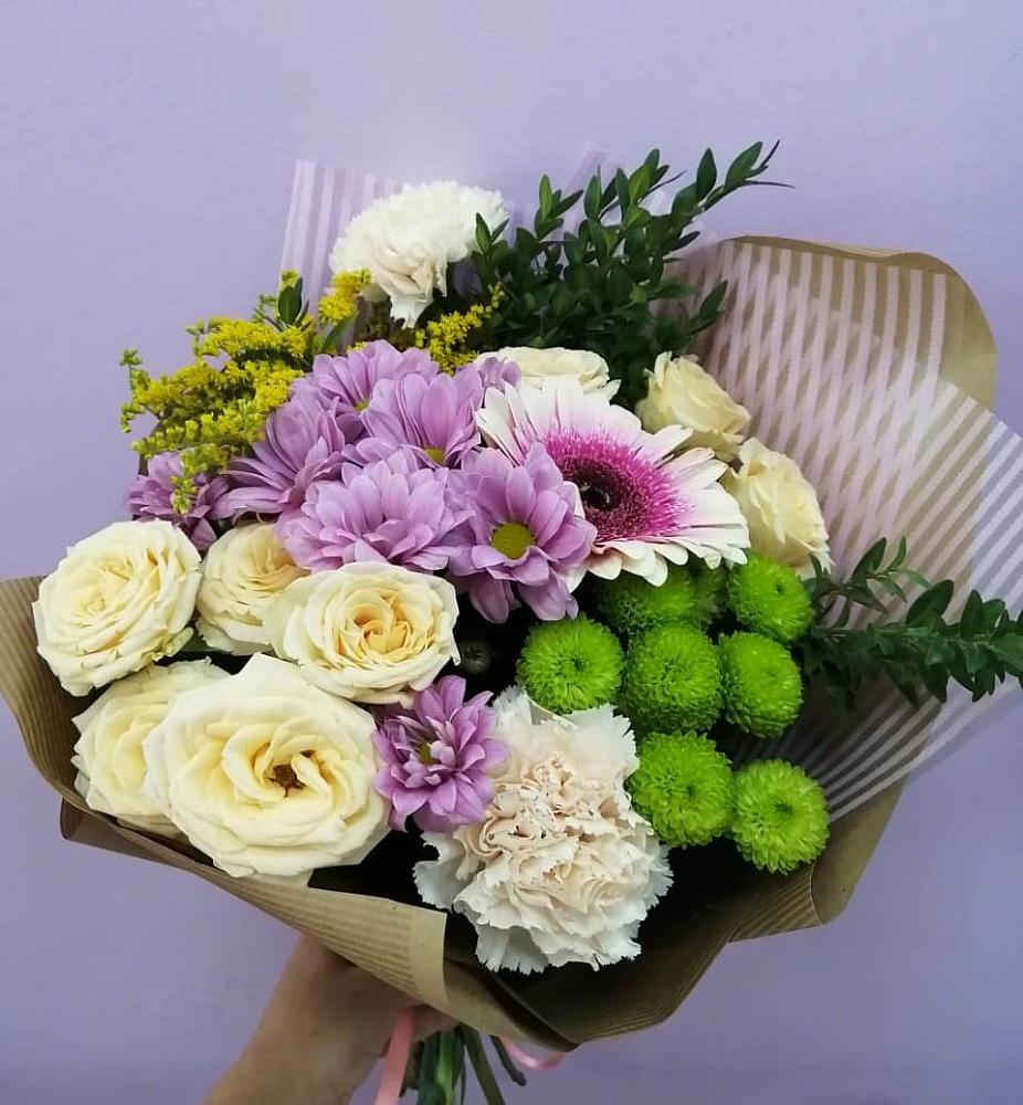 Букет цветов из: Хризантемы, Розы, Гвоздики и Герберы в Иваньково 