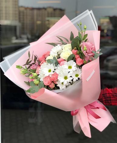 Букет цветов из: Розы, Лизиантусы и Хризантемы в Иваньково 